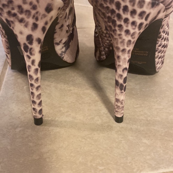 Anne Michelle snake skin print open toe booties size 7. - Picture 7 of 7